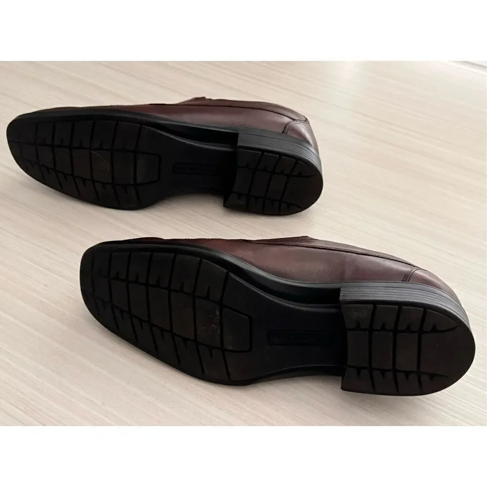 Bostonian Leather Slip-On Loafers, size 9.5M